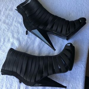 Gucci cut out boots, black lacquered cone heel new